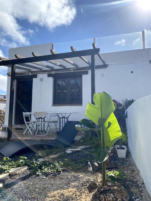 Orange House, Surf&Yoga Lajares Villa ภายนอก รูปภาพ